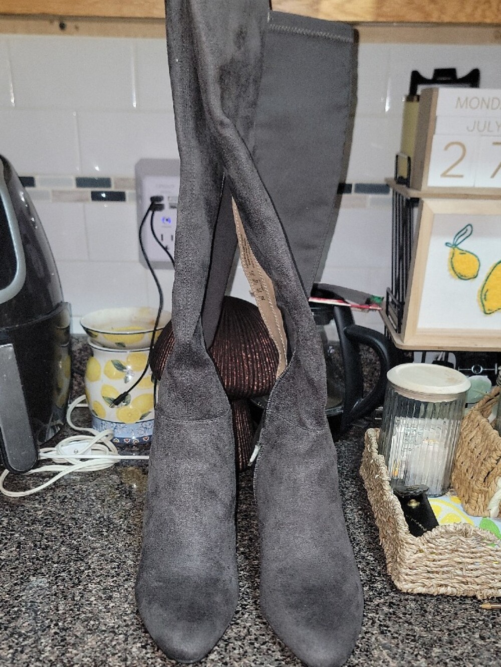 Life Stride Women’s Gray Gracie Knee-High Suede Boots Size 9M - Picture 5 of 9